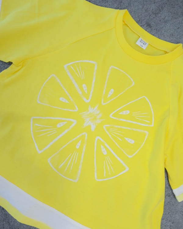 【ニコフラート】フルーツなりきり Tシャツ / イエロー