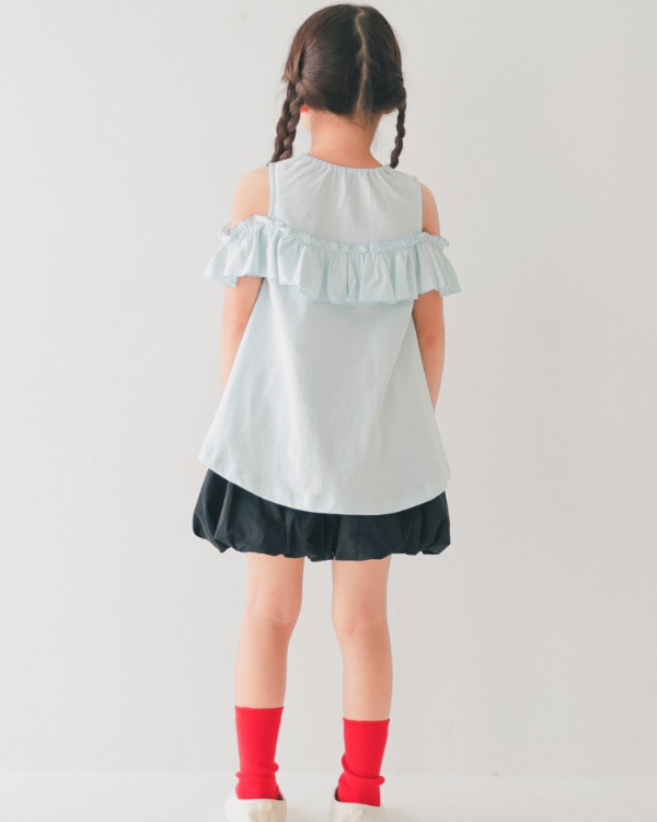【エヌエイチティー】オフシュルダーフリル Tシャツ / サックス