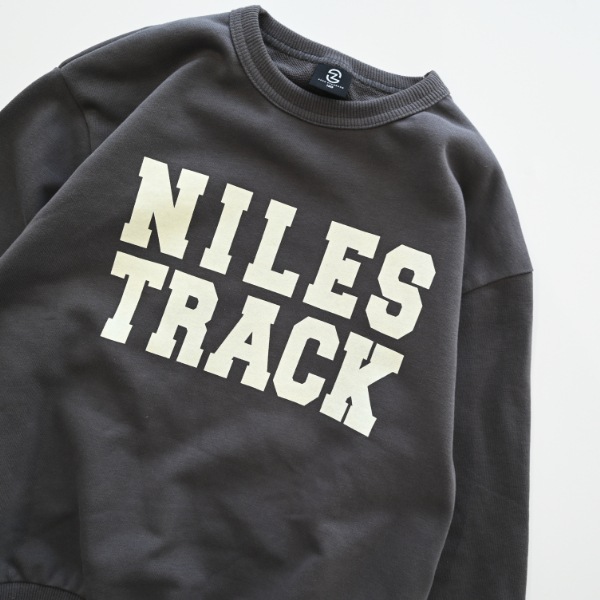 【25FW】NILES トレーナー / チャコールグレー