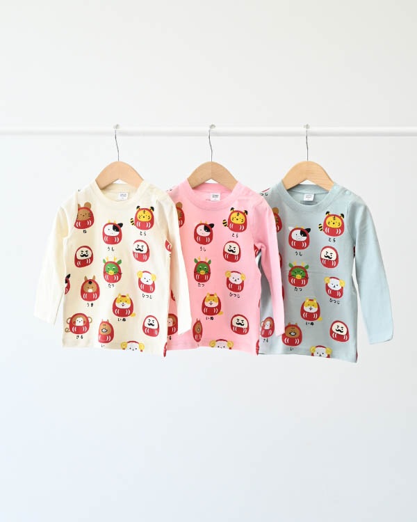 【チークルーム】干支だるまロングＴシャツ / アイボリー