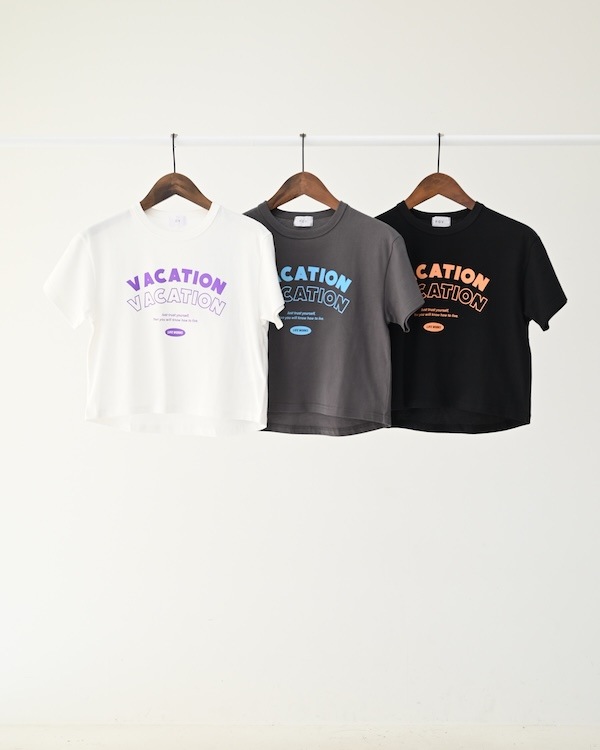 【フォブ】VACATION Tシャツ / ホワイト  