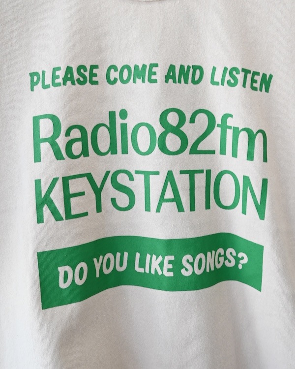 【ジェネレーター】Radio Tシャツ / チャコールグレー