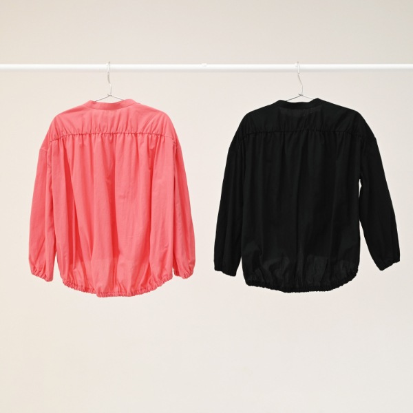 【25FW】バルーン ギャザーブラウス / サーモンピンク