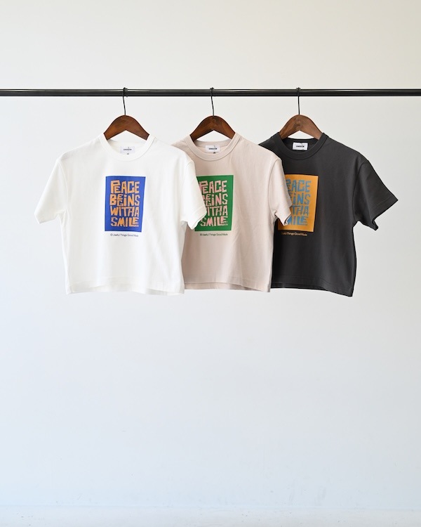 【ジェネレーター】Peace Begins Tシャツ / ホワイト