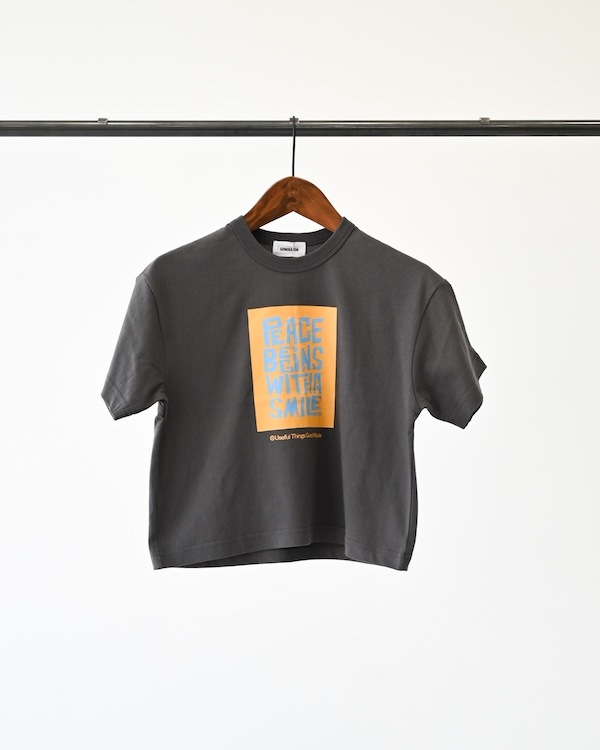 【ジェネレーター】Peace Begins Tシャツ / チャコールグレー