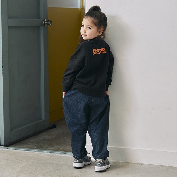 【25FW】WHOLESOME トレーナー / ブラック