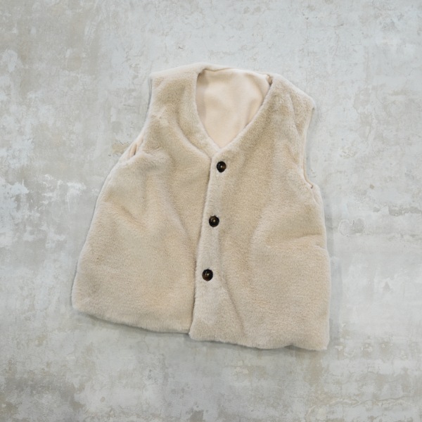 【25FW】ファー ポケット付きベスト / アイボリー