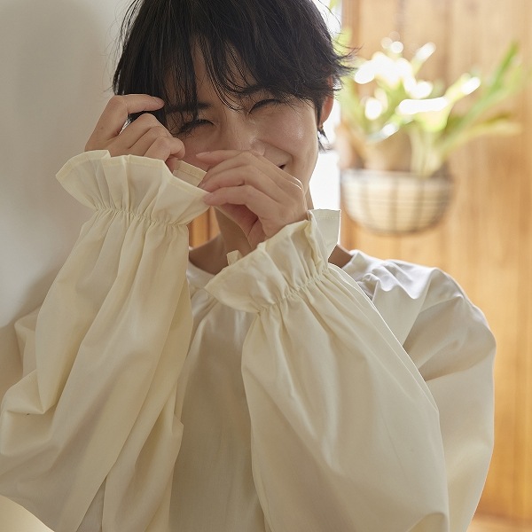【25FW】ギャザーブラウス / オフホワイト