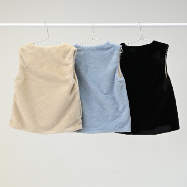 【25FW】ファー ポケット付きベスト / サックス