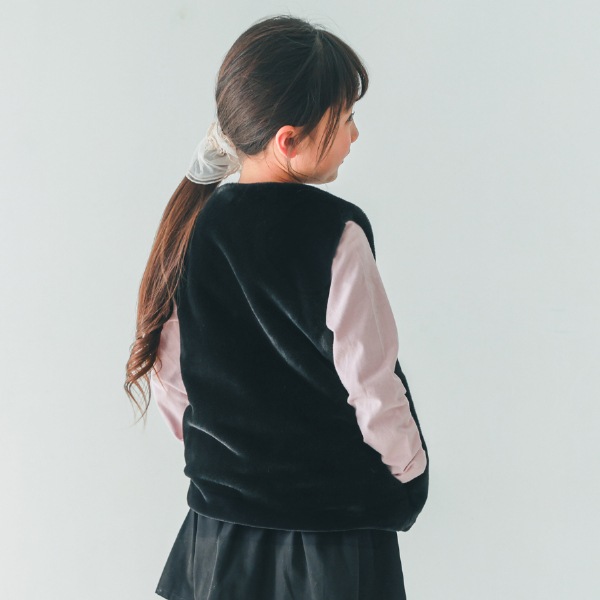 【25FW】ファー ポケット付きベスト / ブラック