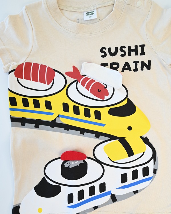【チークルーム】新幹線お寿司 Tシャツ / アイボリー