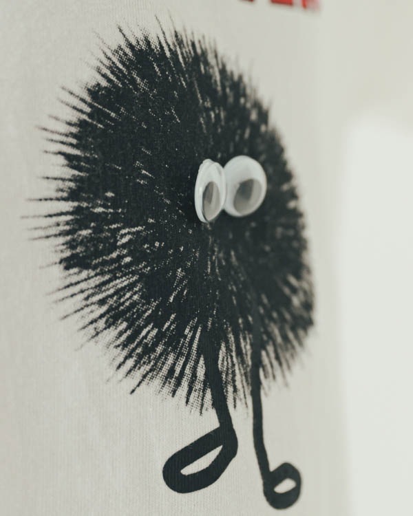 【ニコフラート】キョロキョロ Tシャツ / オフホワイト