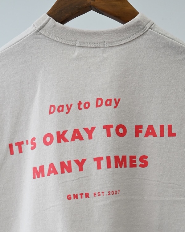 【ジェネレーター】Mistake Tシャツ / ホワイト