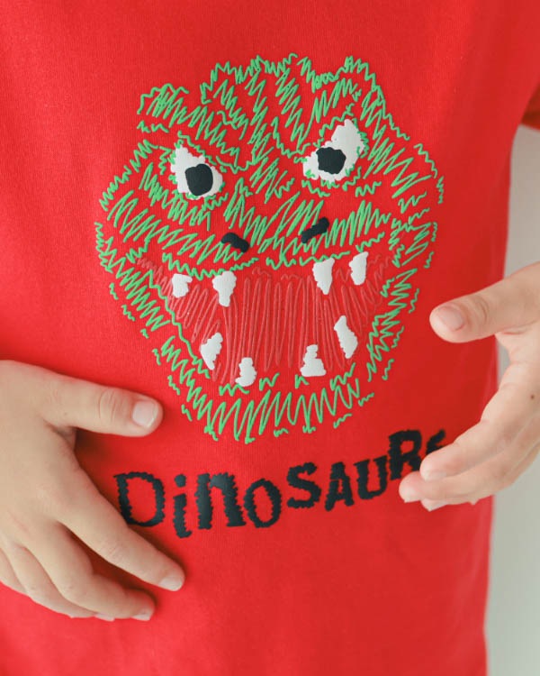 【ニコフラート】恐竜トゲトゲ Tシャツ / レッド