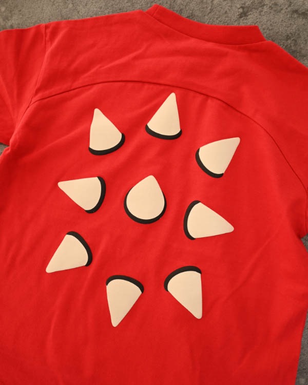 【ニコフラート】恐竜トゲトゲ Tシャツ / レッド