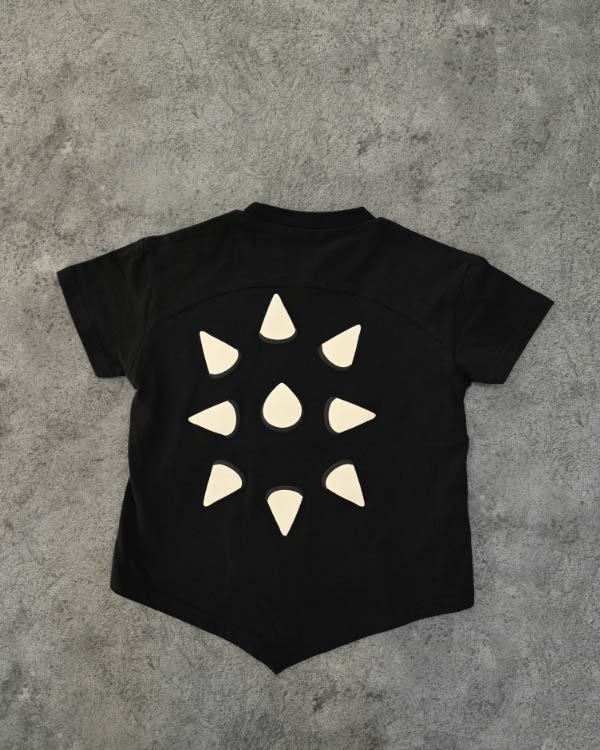【ニコフラート】恐竜トゲトゲ Tシャツ / ブラック