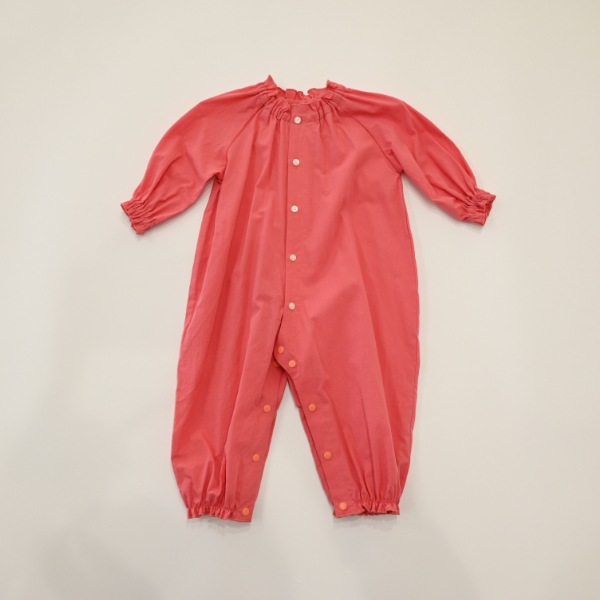 【25FW】フリル ロンパース / サーモンピンク