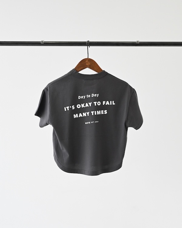 【26PS】Mistake Tシャツ / チャコールグレー