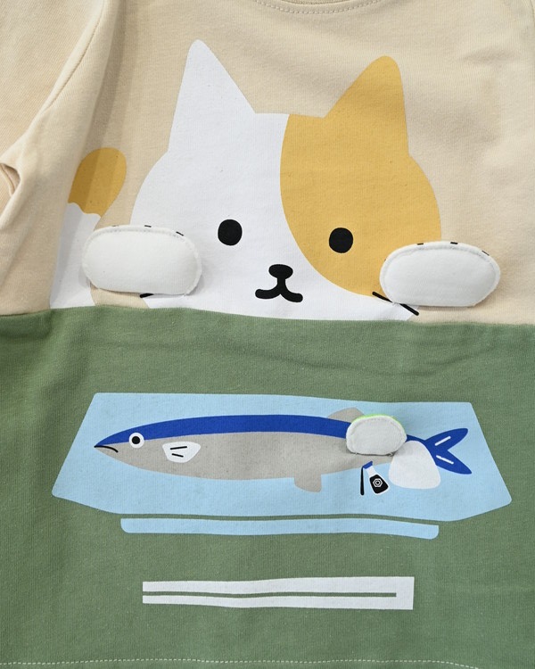 【チークルーム】ねこと秋刀魚 ロングTシャツ / アイボリー