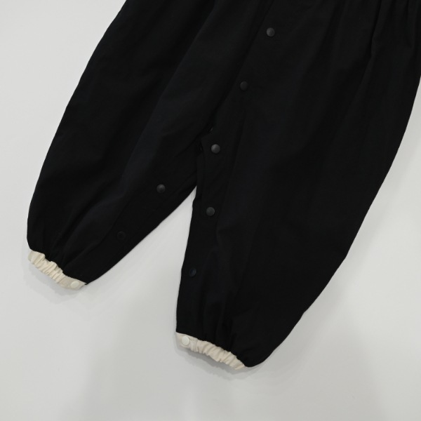 【25FW】配色 ギャザーロンパース / ブラック