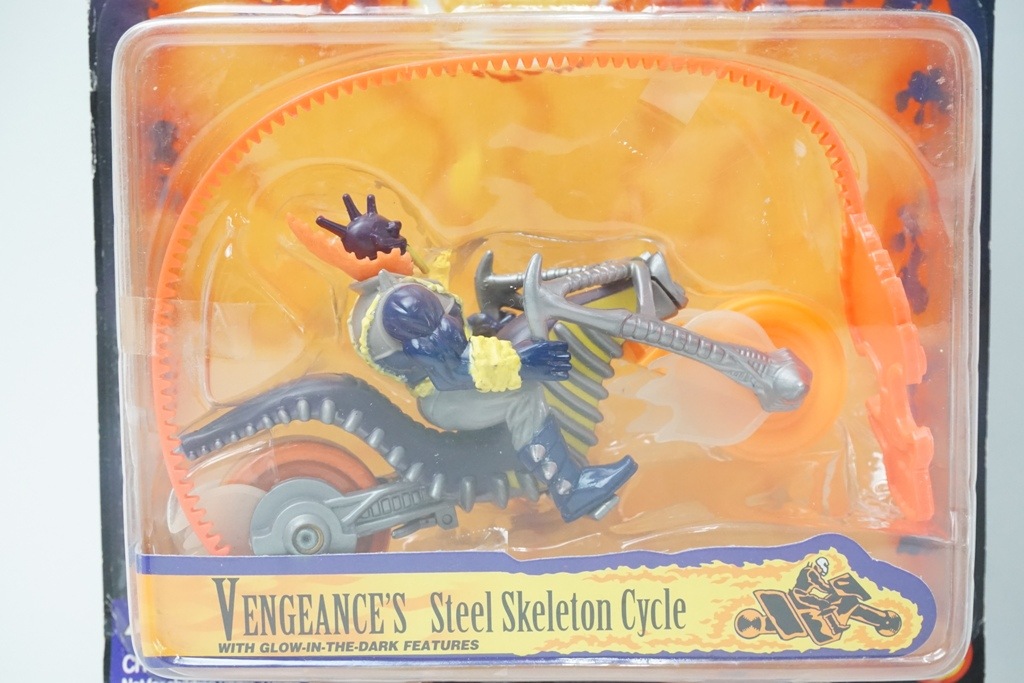 ��� TOY BIZ �ޡ��٥� ���ߥå� INCLUDES FLAM GLOW DETAILS �������ȥ饤���� VENGEANCE 