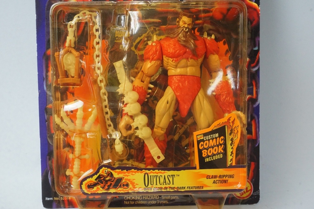 ��� TOY BIZ �ޡ��٥� ���ߥå� �������ȥ饤���� INCLUDES FLAM GLOW DETAILS OUTCAST