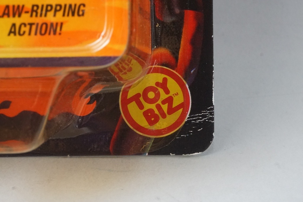 ��� TOY BIZ �ޡ��٥� ���ߥå� �������ȥ饤���� INCLUDES FLAM GLOW DETAILS OUTCAST