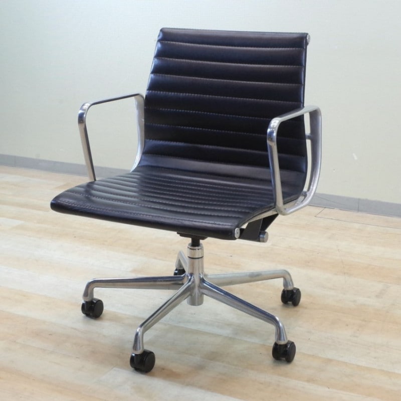 Herman Miller ハーマンミラー イームズ アルミナムグループ 肘付きチェア KK7542 中古 配送サイズ220