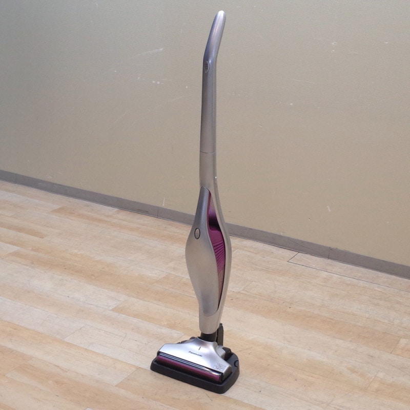 パナソニック MC-BU100J-S コードレスクリーナー シルバー パープル 2016年製 スティッククリーナー ハンディ KK12433 中古オフィス家電 配送サイズ180