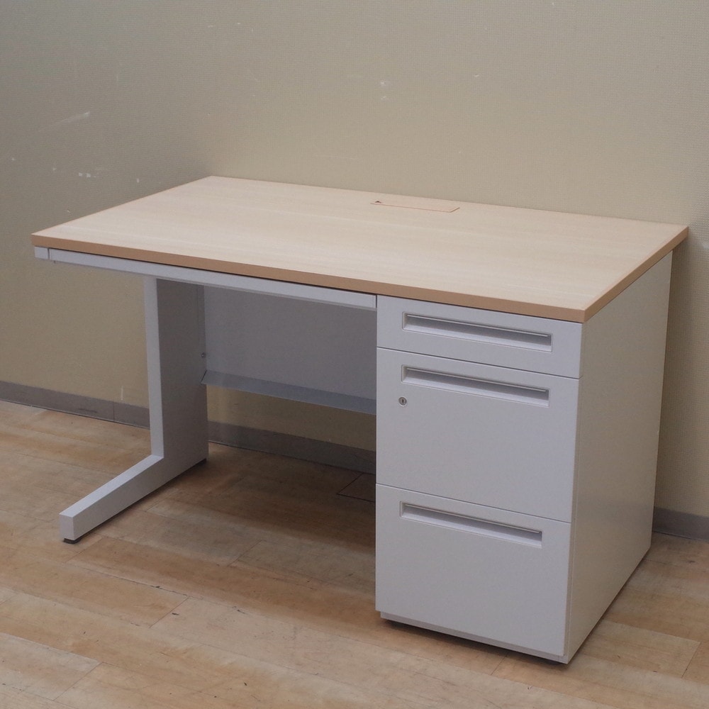 在庫あり イトーキ 片袖机 幅110cm コンセント付 鍵付き スチール