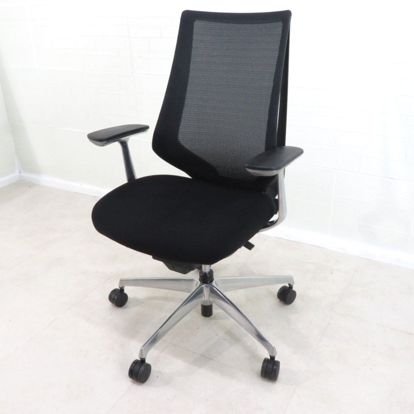 オフィスチェア　デュオラ　ハイバック CR-G3011E6KZE3-WNN 65356715 送料無料 コクヨ kokuyo オフィスチェア デュオラ ハイバック CR-G3011E6KZE3-WNN 65356715