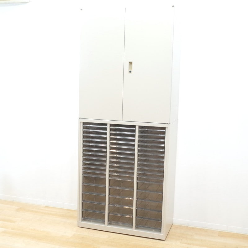 オカムラ okamura 上下書庫 両開き書庫 クリスタルトレー書庫 3列17段 グレー ハイキャビネット 収納庫 鍵有り KK14259 中古オフィス家具 配送サイズ300