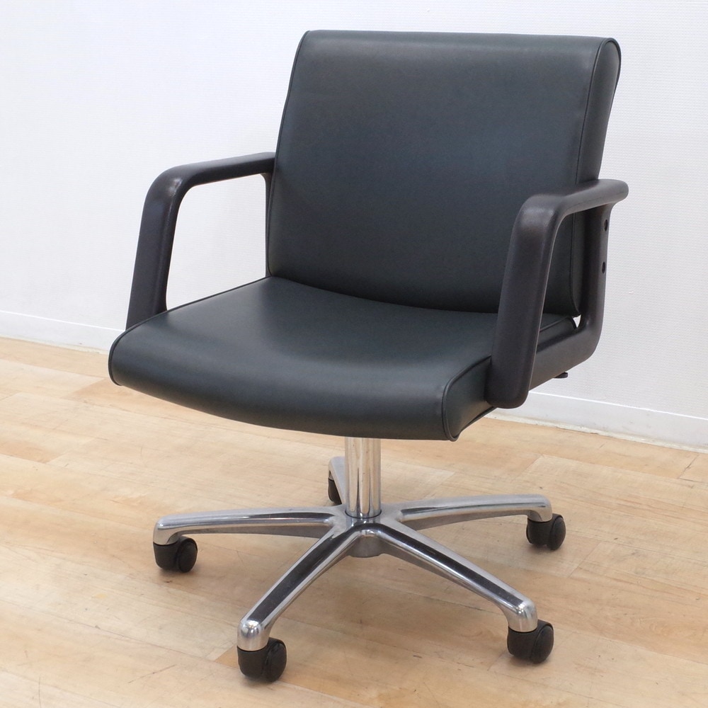 ITOKI】 エグゼクティブチェア