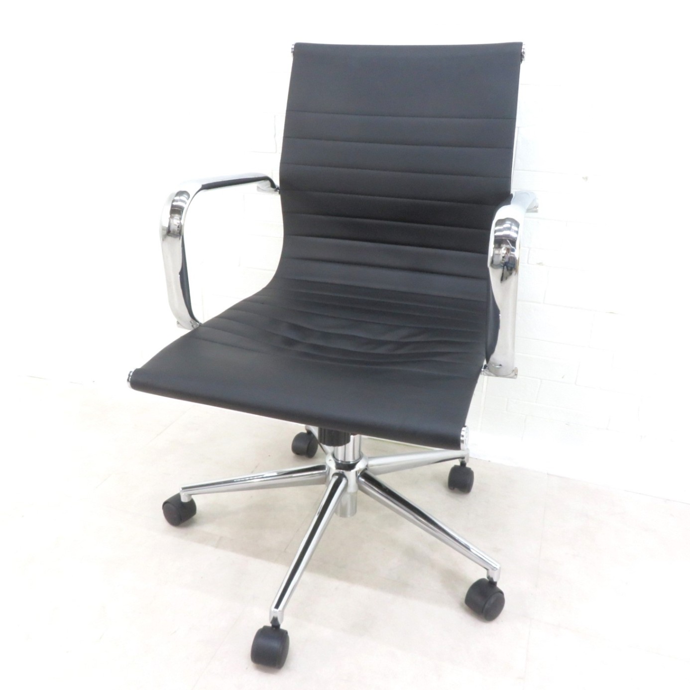 オカムラ バロン ローバック 紺（2／17②） 【公式通販】