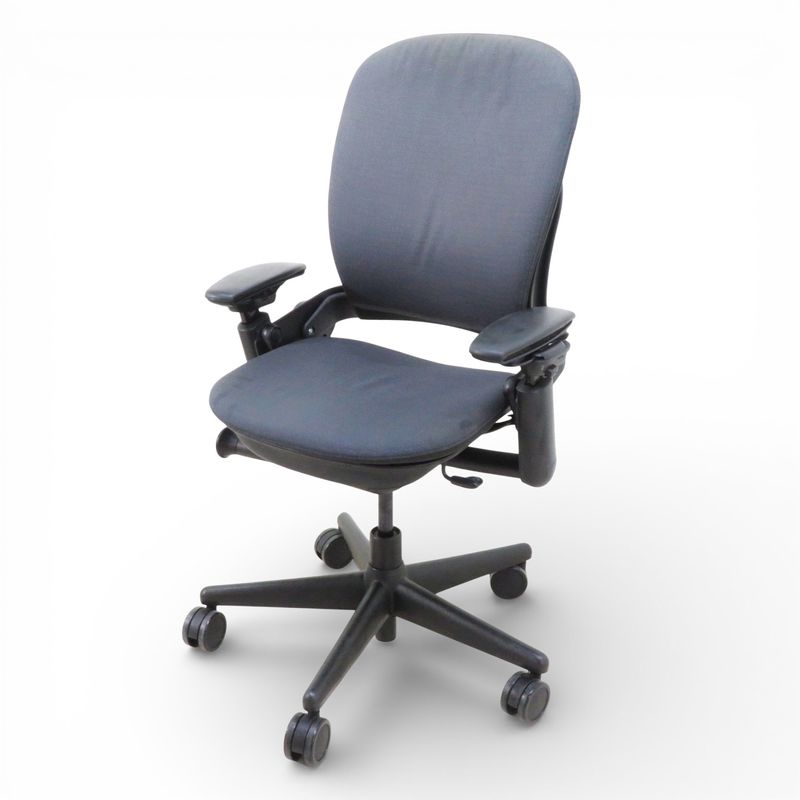 【SALE】スチールケース リープチェア HD TB117 オフィスチェア チャコール 肘付き 高機能 ランバーサポート 中古 EG15430 配送サイズ240