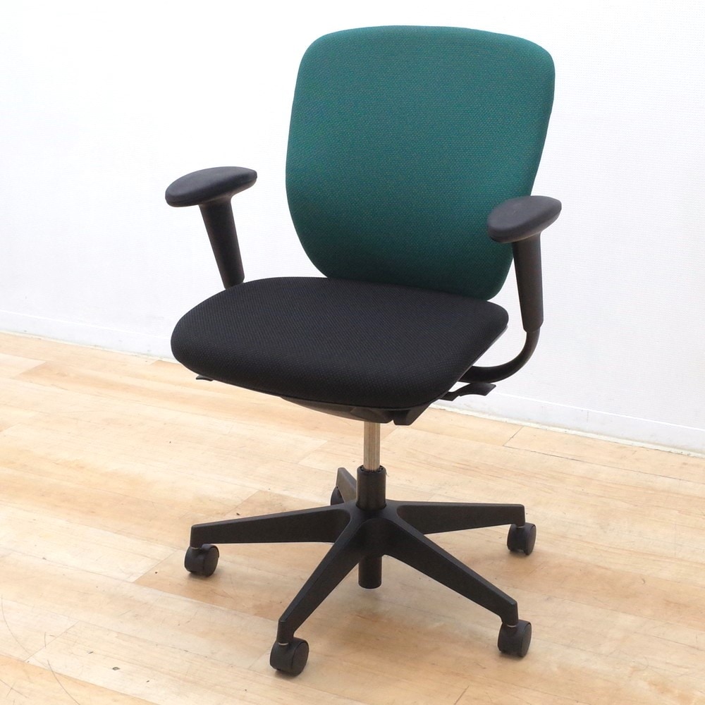 ITOKI プラオ 肘付 オフィスチェア KE-240 ブラック