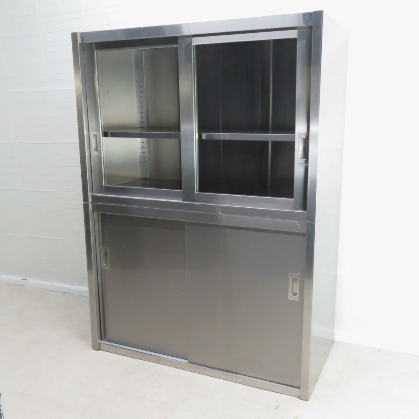 1016-0)業務用 ステンレス キャビネット 作業台 戸棚 収納棚