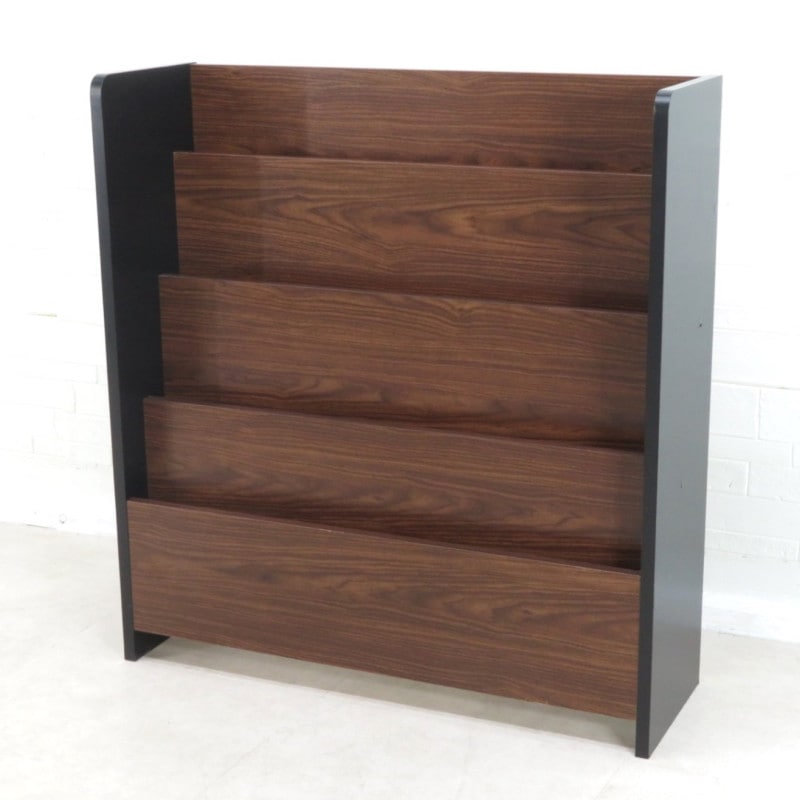 パンフレットラック ブックシェルフ ブラック ウォールナット 本棚 マガジンラック 雑誌収納 パンフレットスタンド 絵本棚 薄型マガジンラック 木製 マガジンスタンド 図書 YH16354 中古オフィス家具 配送サイズ220