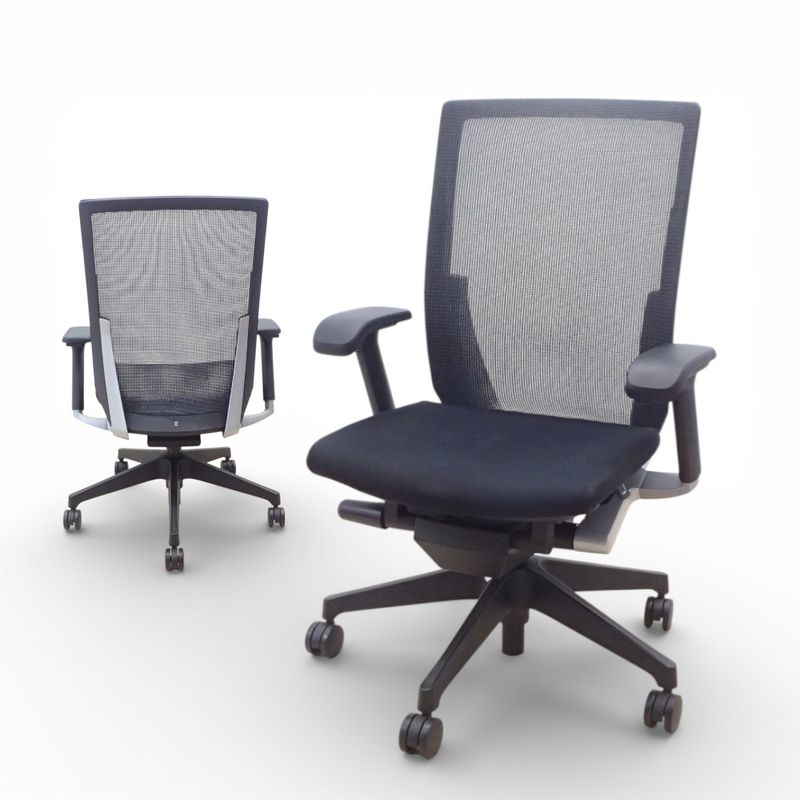 【訳有】イトーキ オフィスチェア ヴェント KE-837JB-T1T1 事務椅子 ブラック ハイバック アジャストアーム メッシュ KK17189 中古