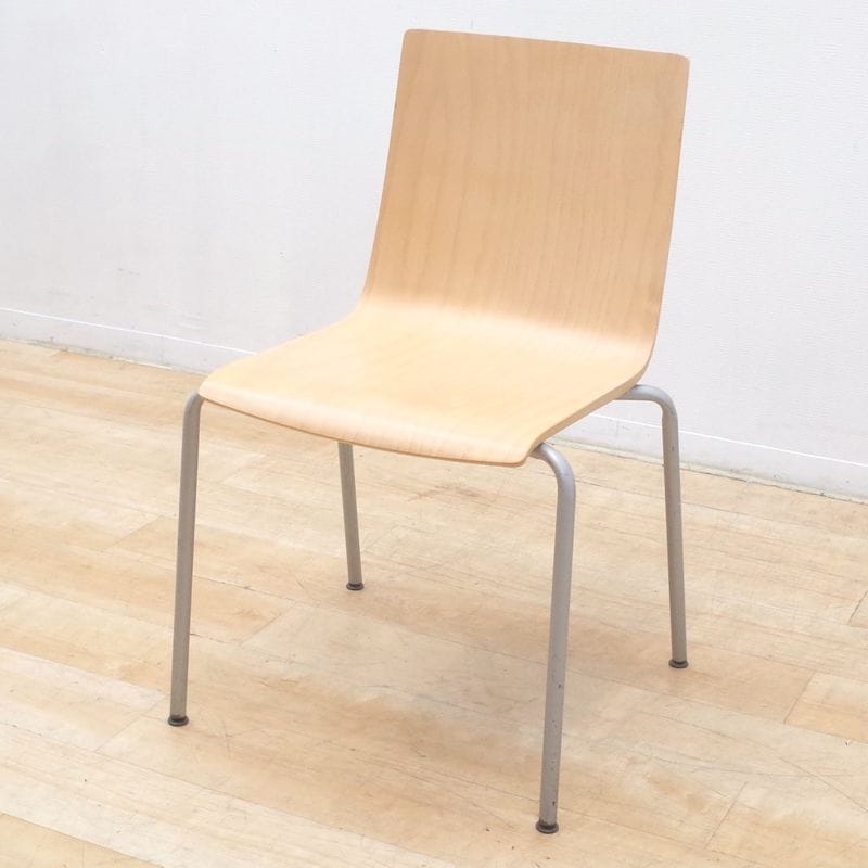 【SALE】オカムラ カフェチェア MS45LZ アルトカフェ Alt Caf? スタッキングチェア ナチュラル ダイニングチェア KK17373 中古 配送サイズ200