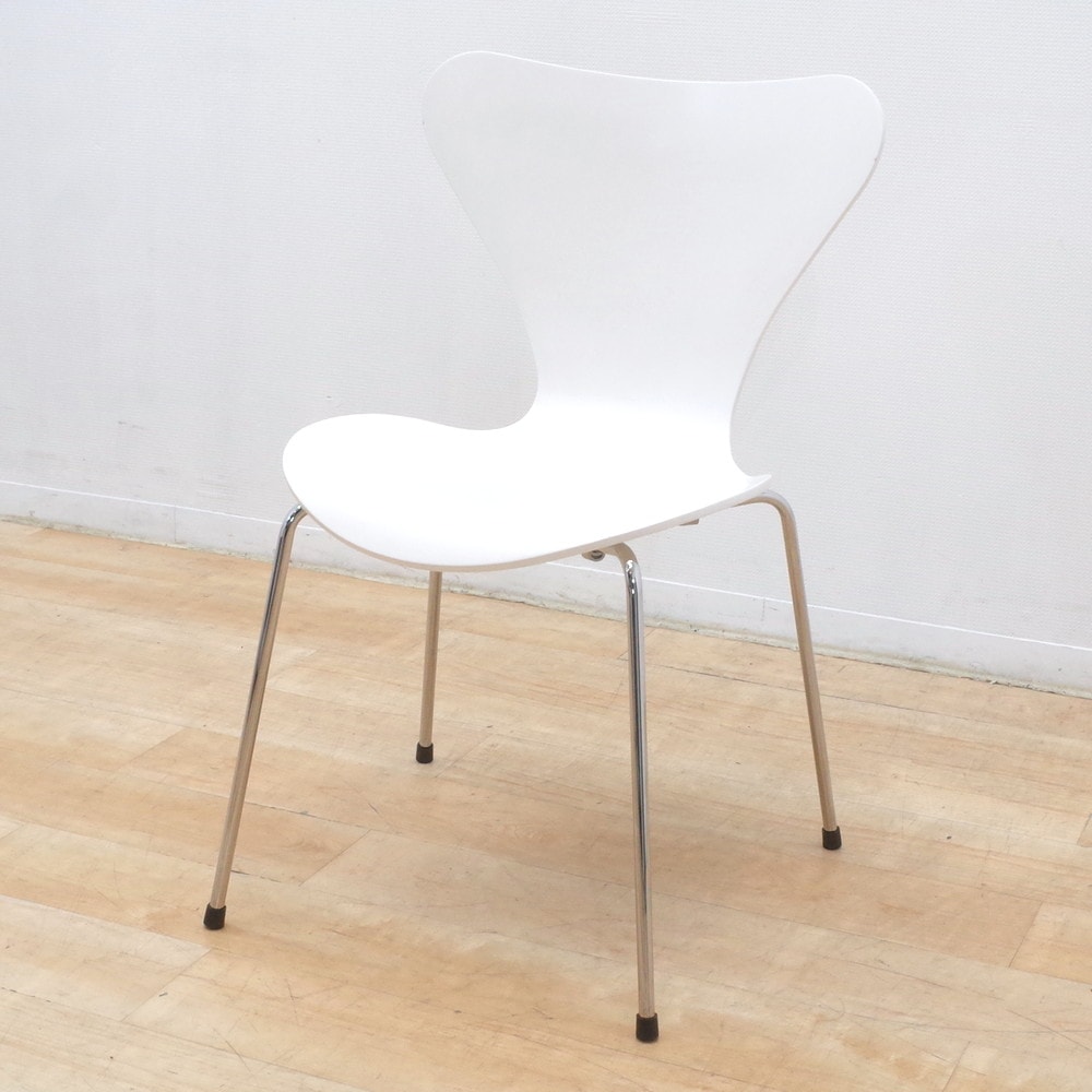 1 フリッツ・ハンセン セブンチェア ホワイト アルネ・ヤコブセン 椅子