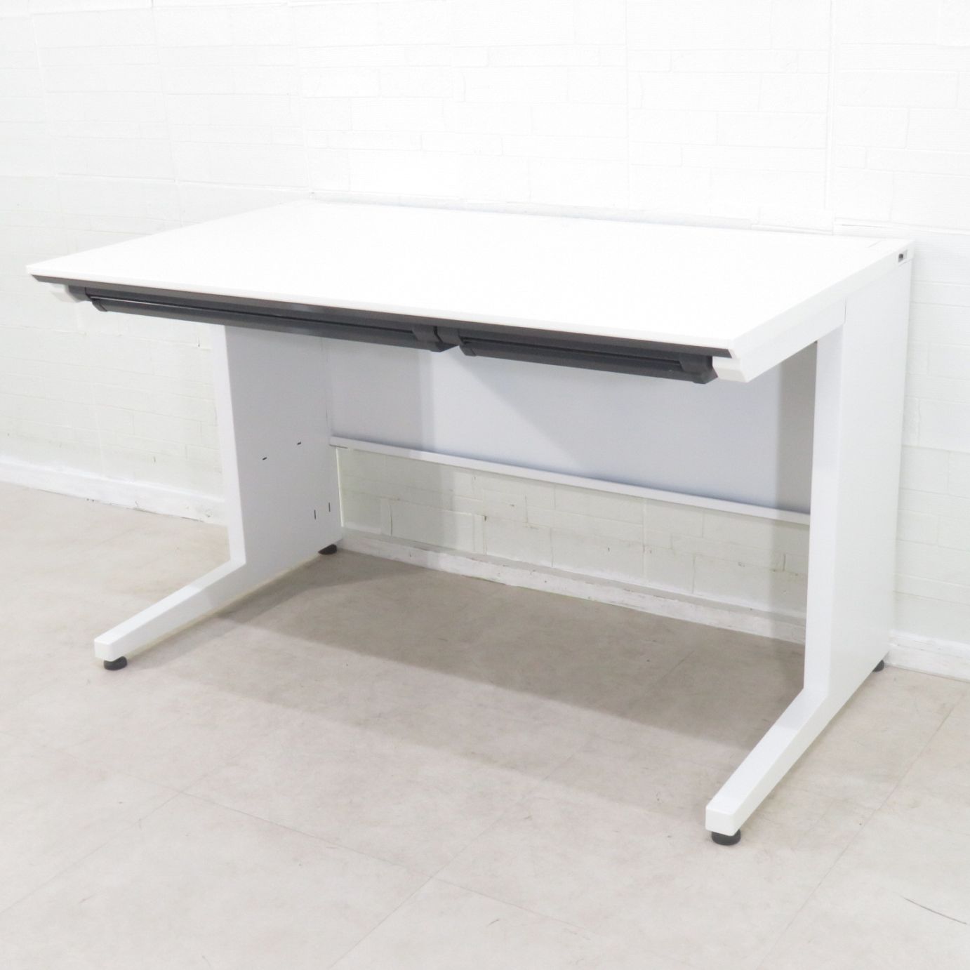 KOKUYO コクヨ 事務机 引出し付 ホワイト オフィスデスク 平机