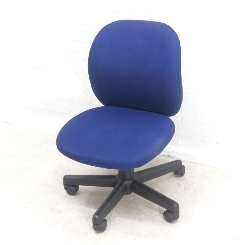 PLUS プラス ネクシス 肘無オフィスチェア KC-NX64SL ブルー 青 事務椅子 コンパクト 上下昇降 布張り 在宅 リモート ワーク YH17881 中古オフィス家具 配送サイズ220