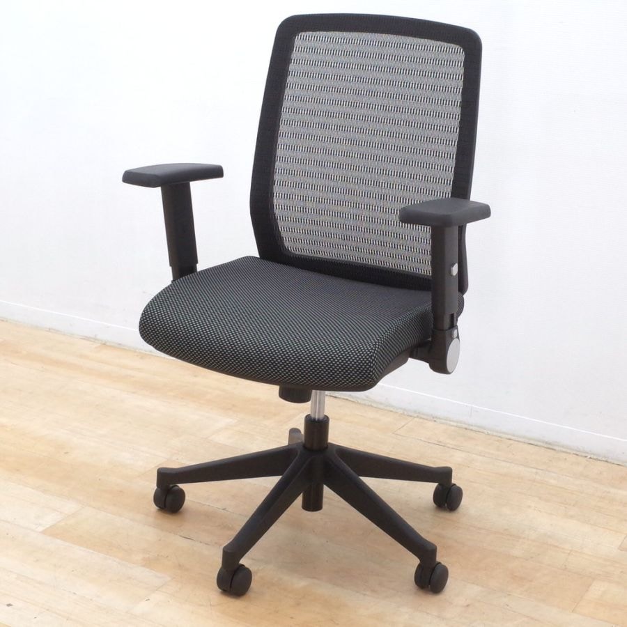 コイズミ JG4 エルゴノミックチェア 肘掛け付き 黒 楽天市場】コイズミ