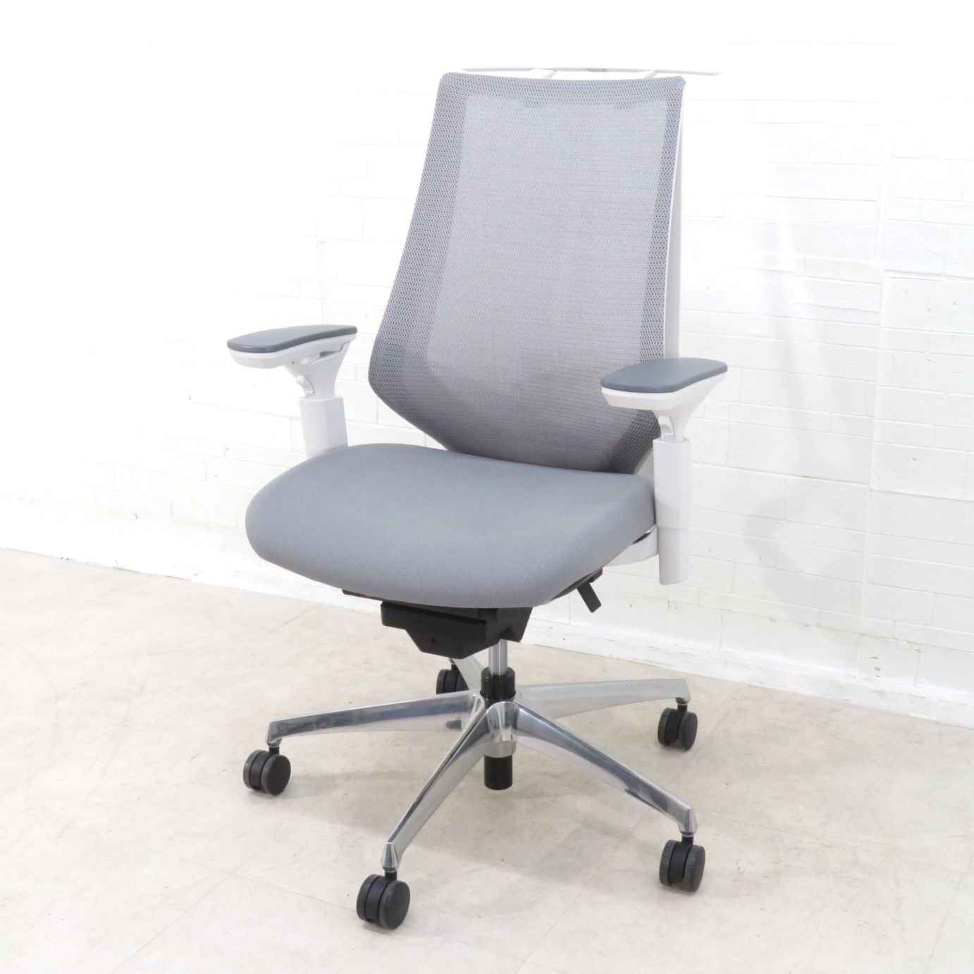 コクヨ オフィスチェア エクストラハイバック DUORA デュオラ CR-G3025E1-W タンジェリン コクヨ オフィスチェア エクストラハイバック DUORA デュオラ CR