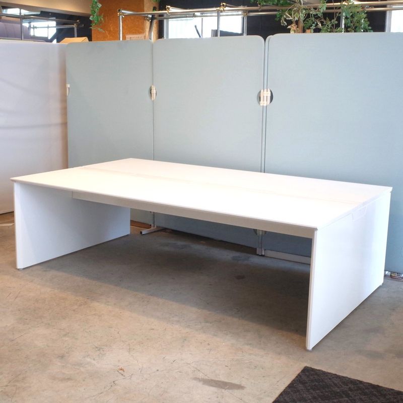 オカムラ Pro Unit Freeway フリーアドレスデスク DP162P-MG99 W2400 D1400 KK17991 中古オフィス家具