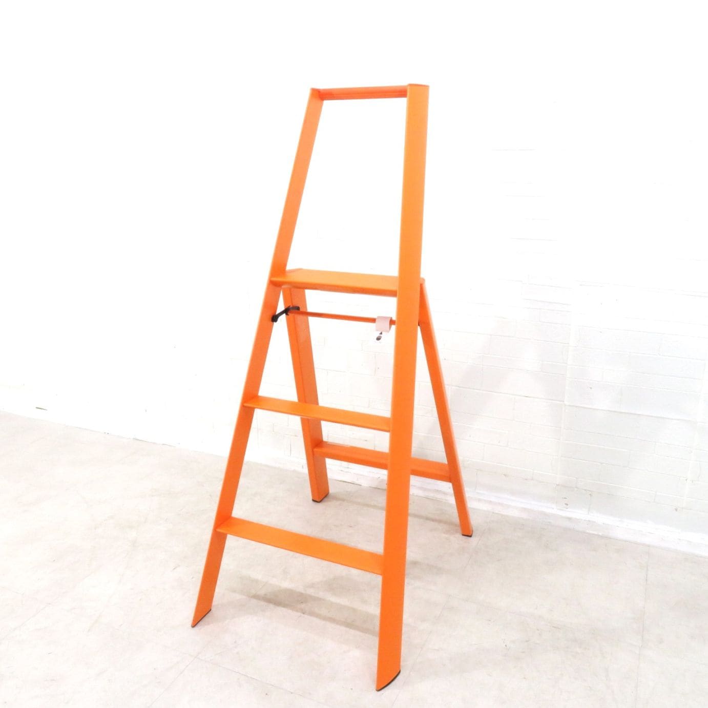 引取歓迎@東京]lucano 3-step_脚立_オレンジ 【公式通販】