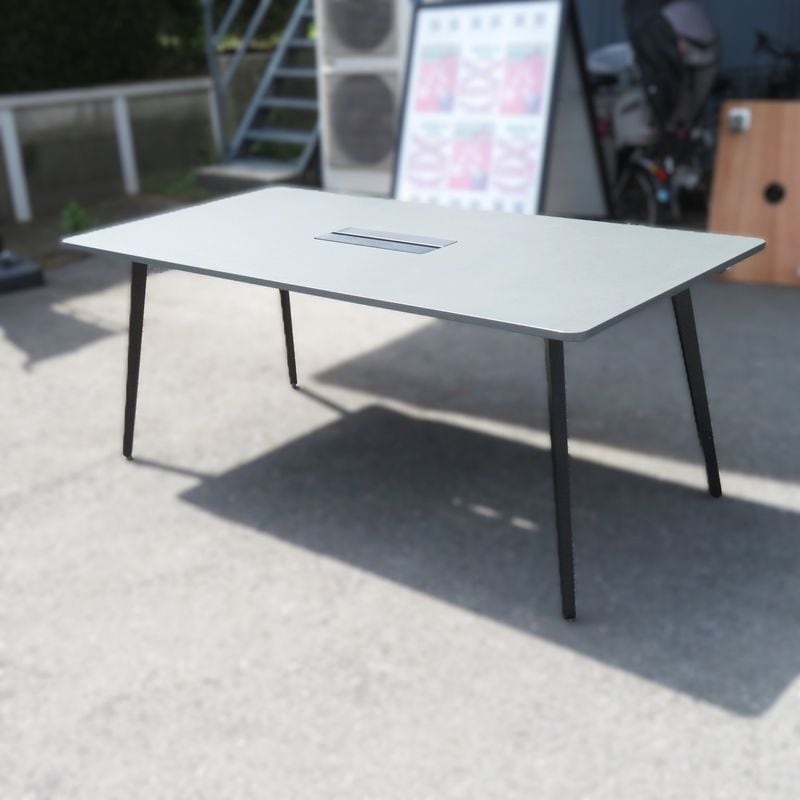 内田洋行 LM/MT天板 ミーティングテーブル 5-200-1066 グレー/ブラック 会議テーブル 木目調 荷物台 配線口 ワーク YH18045 中古オフィス家具 配送サイズ400