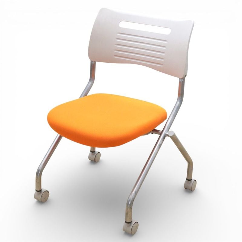 【SALE】井上金庫（イノウエ） ミーティングチェア MSC-420 オレンジ ネスティング スタッキング 中古 EG18127 配送サイズ200