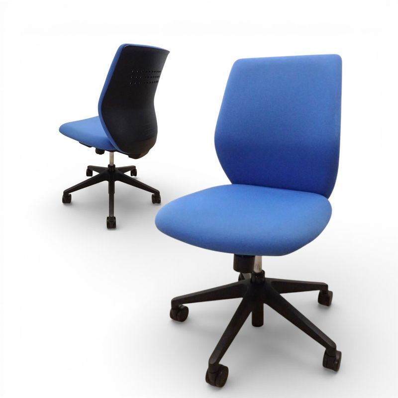 中央可鍛工業 オフィスチェア NC-110 肘無し ブルー ローバック EG18212 中古 配送サイズ220